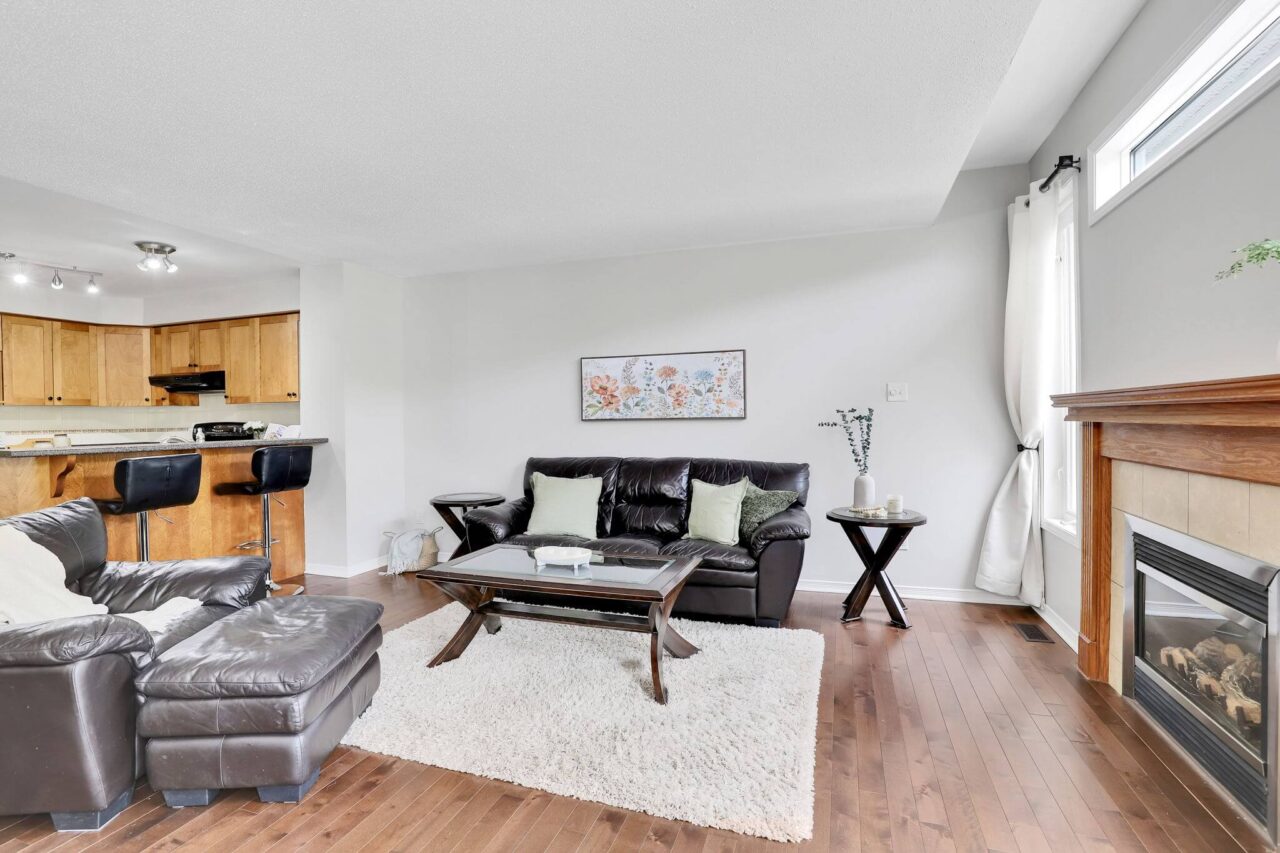 living: 25 Abaca - Home in Stittsville